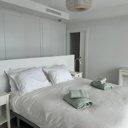Spacious House In Malaga-cala De Mijas, Amazing View, 3 Bedroom, Garden & Common Pool * Málaga